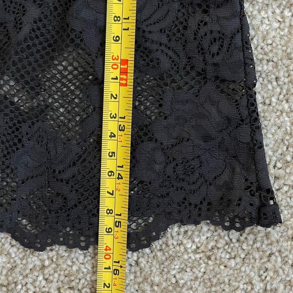 Victoria’s Secret Black Lace Crop Top Bralette Small Grunge Goth Y2K Wimsigoth - Picture 9 of 10